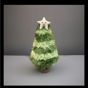 Jellycat  Green Christmas Tree with Smiling Star stuff plush toy with tags